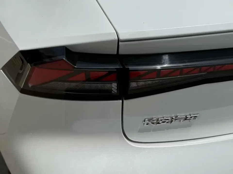 Changan UNI-V Changan UNI-V 2024 1.5T Premium 2024 — thumbnail 5