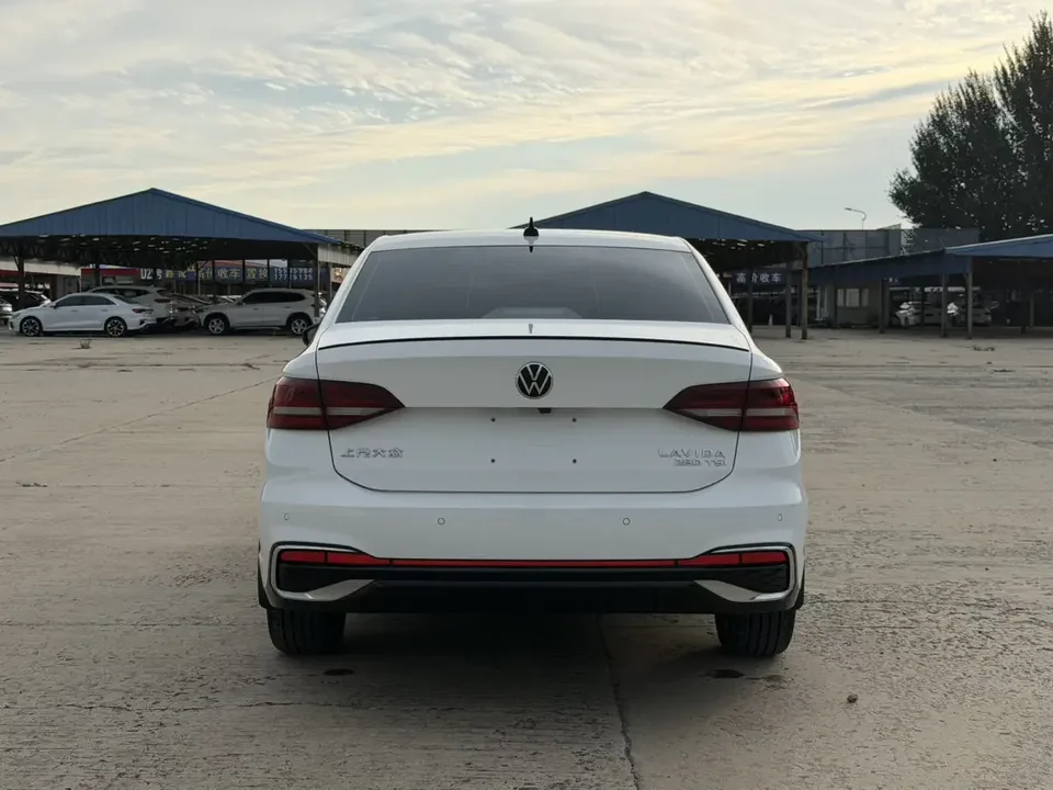 Volkswagen Lavida Lavida 2023 280TSI DSG Starry Sky Edition 2023 — thumbnail 2