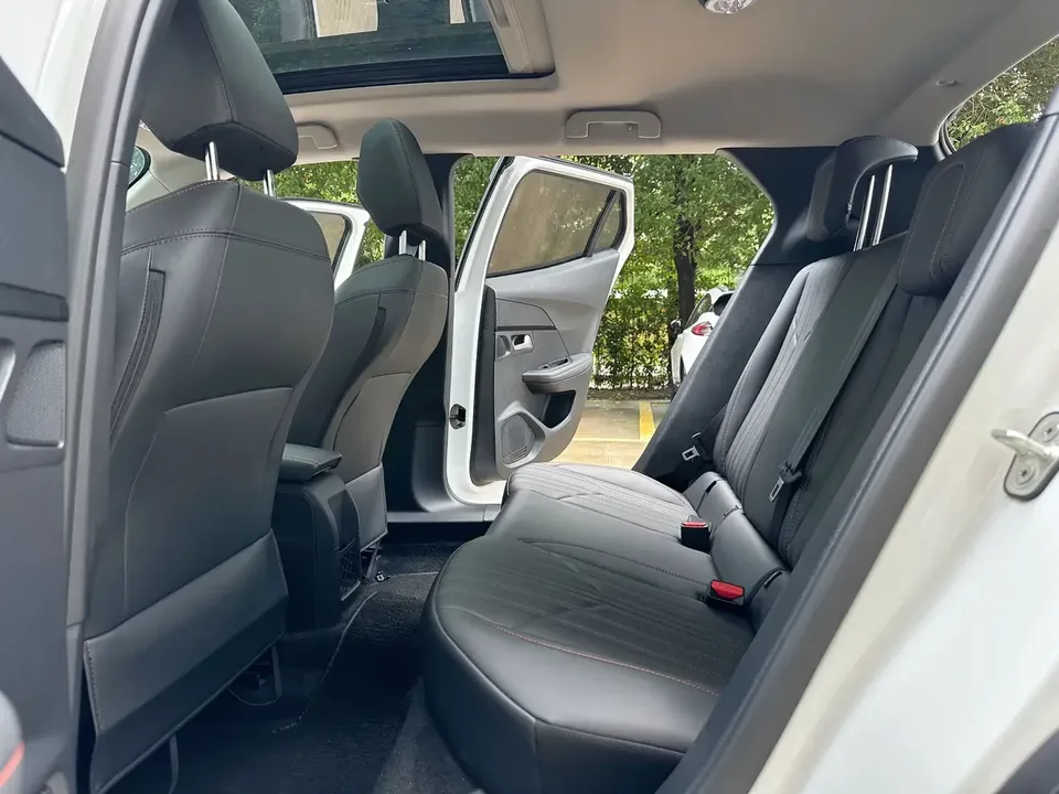 Peugeot 2008 Peugeot 2008 2022 230THP THE ONE 2023 — миниатюра 4