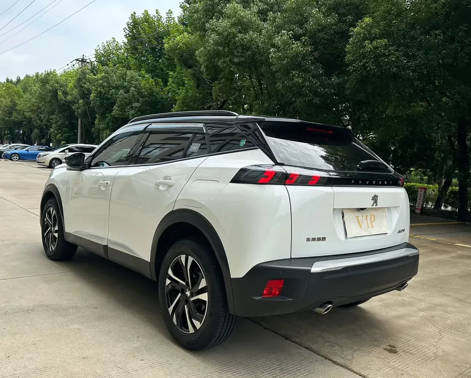 Peugeot 2008 Peugeot 2008 2022 230THP THE ONE 2023 — миниатюра 5