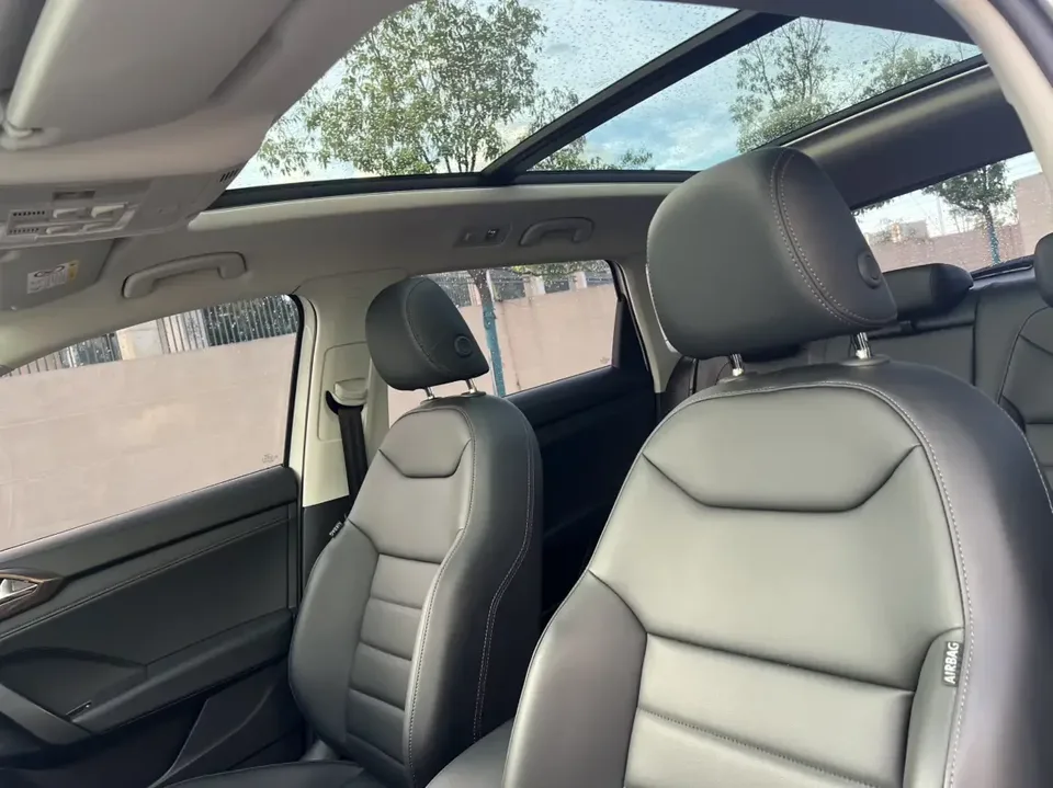 Volkswagen Tharu tuyue 2022 280TSI 2WD Comfort Edition 2023 — миниатюра 5