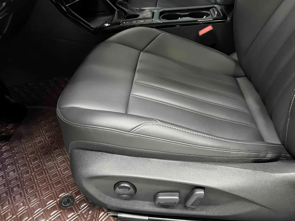 Volkswagen Passat Passat 2023 Modified 280TSI Business Edition 2023 — thumbnail 5