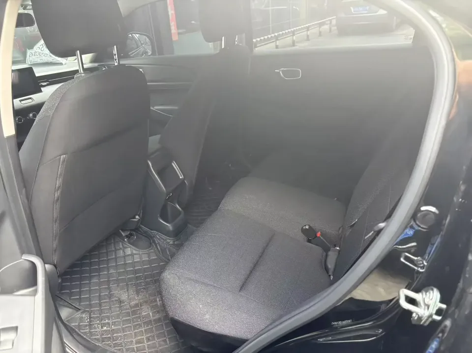 Honda VEZEL Binzhi 2023 1.5L CVT Elite Edition 2023 — thumbnail 3