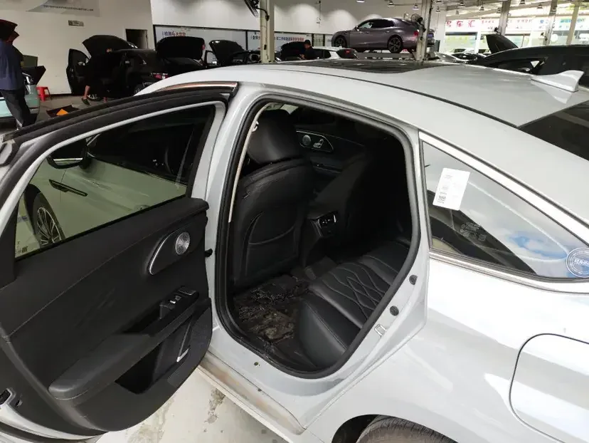 Chery Fengyun A8L Fengyun A8L 2025 145km Comfort 2025 — thumbnail 3