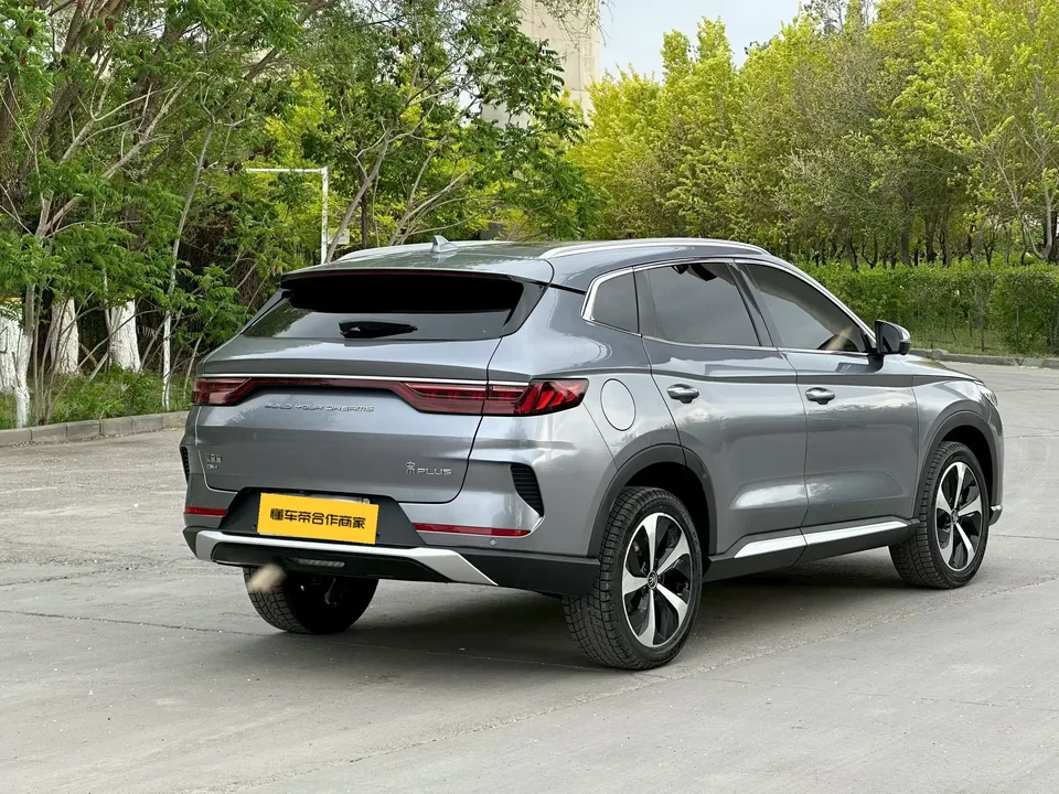 BYD Song PLUS DM Song PLUS DM 2021 DM-i 51KM 2WD Premium Edition 2022 — thumbnail 2