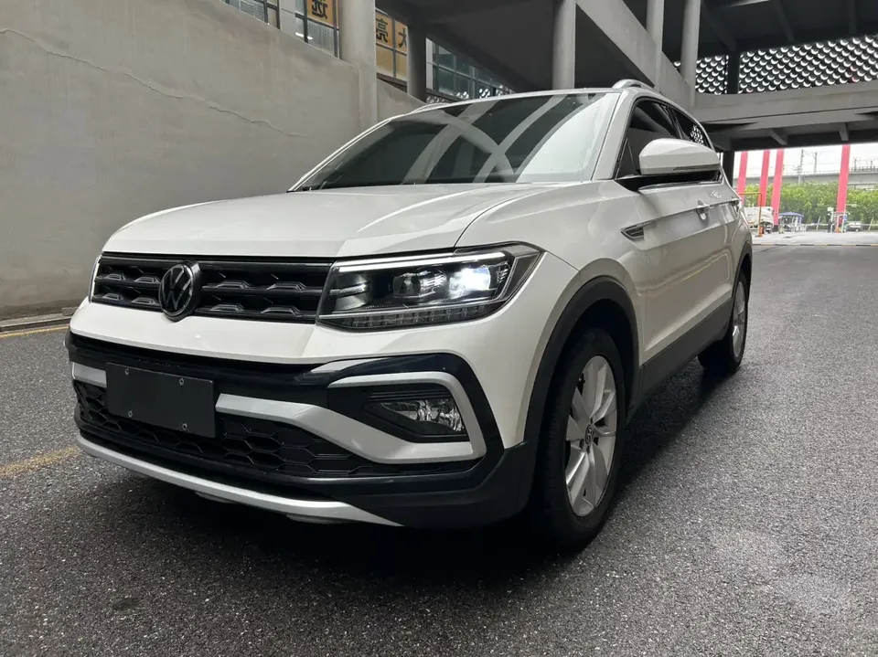 Volkswagen Tu Kai Tu Kai 2022 1.5L Automatic Comfort Edition 2022 — photo 1, buy with delivery to Moscow
