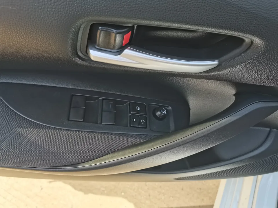 Toyota Corolla Corolla 2021 1.5L CVT Pioneer Edition 2022 — миниатюра 4