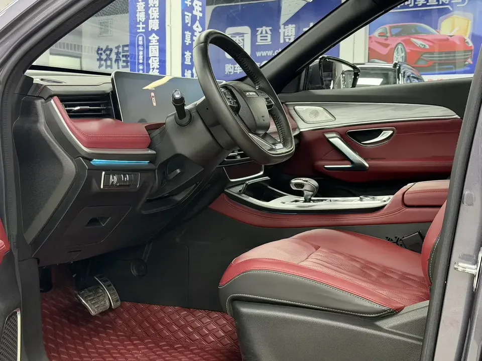 Jetour Jietu X70 PLUS Jietu X70 PLUS 2023 1.5T DCT Brave PLUS 7-seater 2023 — миниатюра 5