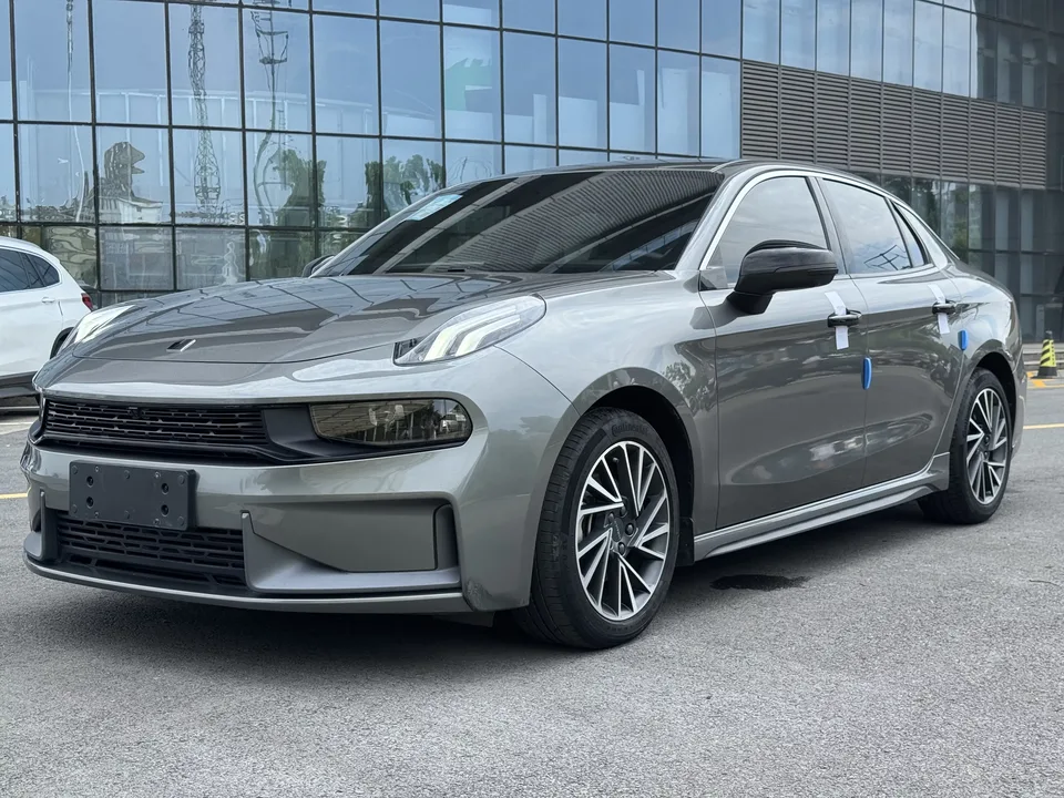 Lynk & Co 03 Lynk & Co 03 2020 1.5TD Manual Pure Lite 2022 — photo 1, buy with delivery to Moscow