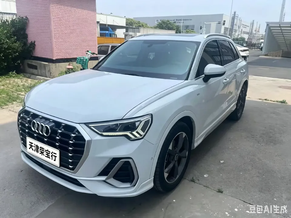 Audi Q3 Audi Q3 2022 35 TFSI Stylish Dynamic 2022 — photo 1, buy with delivery to Moscow