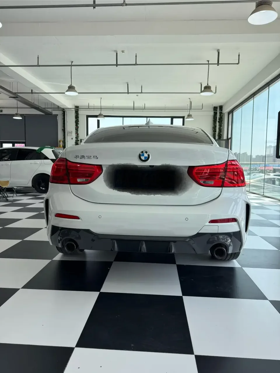 BMW 1 Series BMW 1 Series 2021 120i M Sport Night Edition 2022 — thumbnail 2
