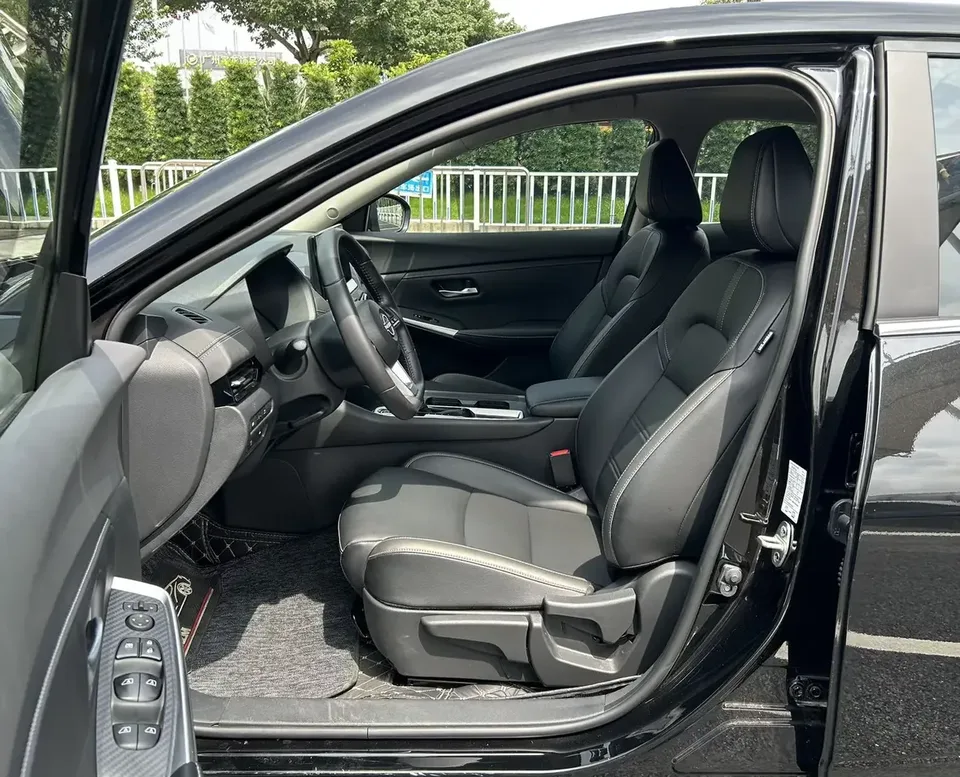 Nissan Sylphy Sylphy 2023 1.6L CVT Enjoy Edition 2024 — thumbnail 5