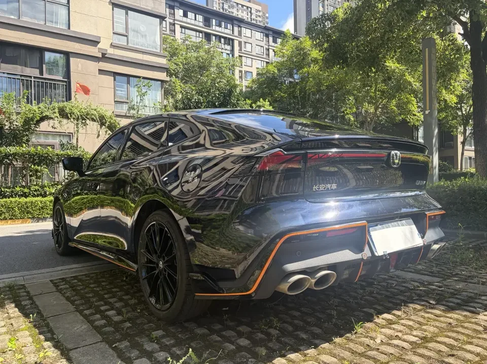 Changan UNI-V Changan UNI-V 2023 1.5T Sports Edition 2024 — thumbnail 2