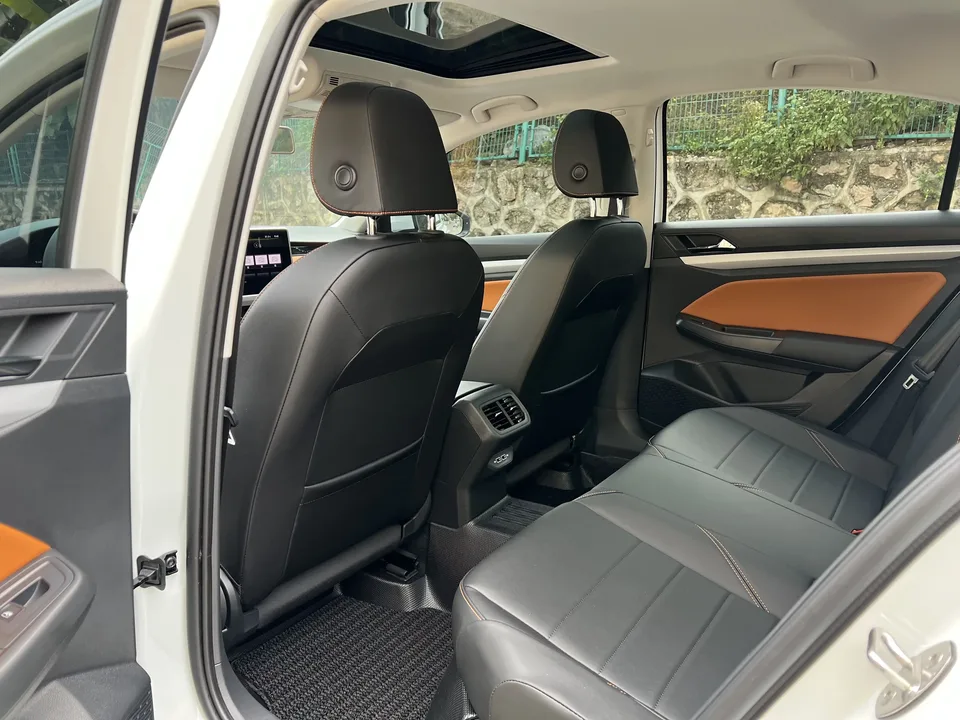Volkswagen Bora Bora 2025 200TSI DSG Joyride Navigation Edition 2026 — thumbnail 3