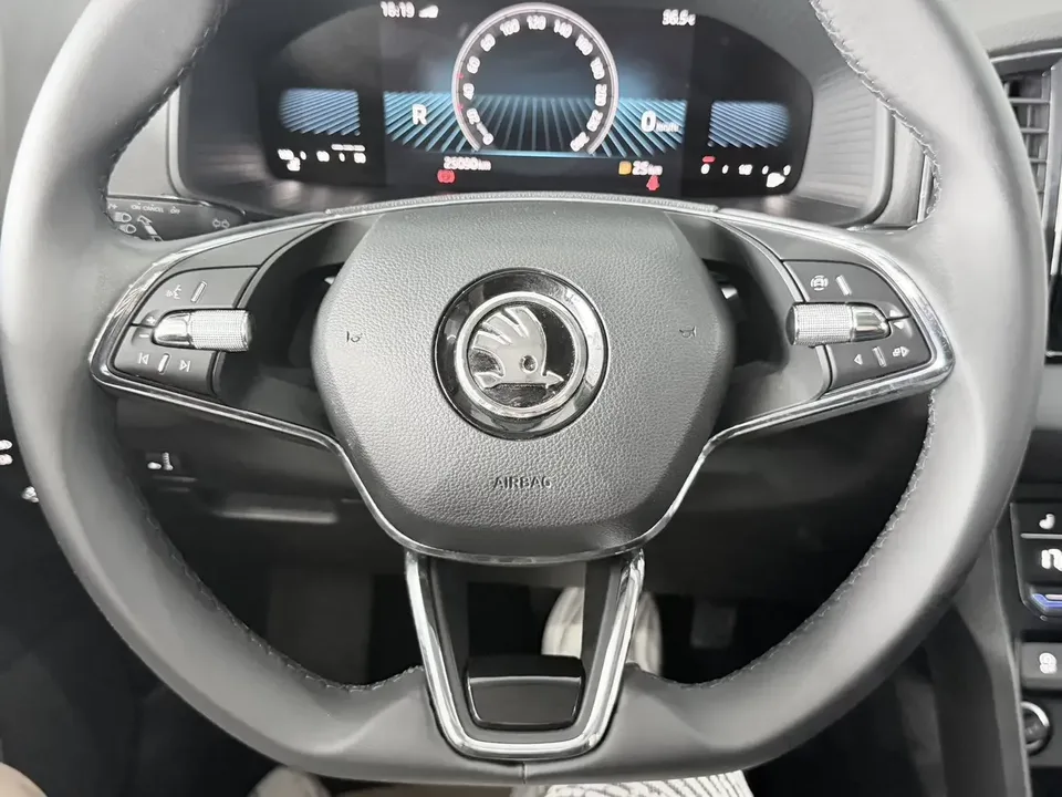 Skoda Karoq Korok 2023 TSI280 Premium Edition 2023 — thumbnail 4