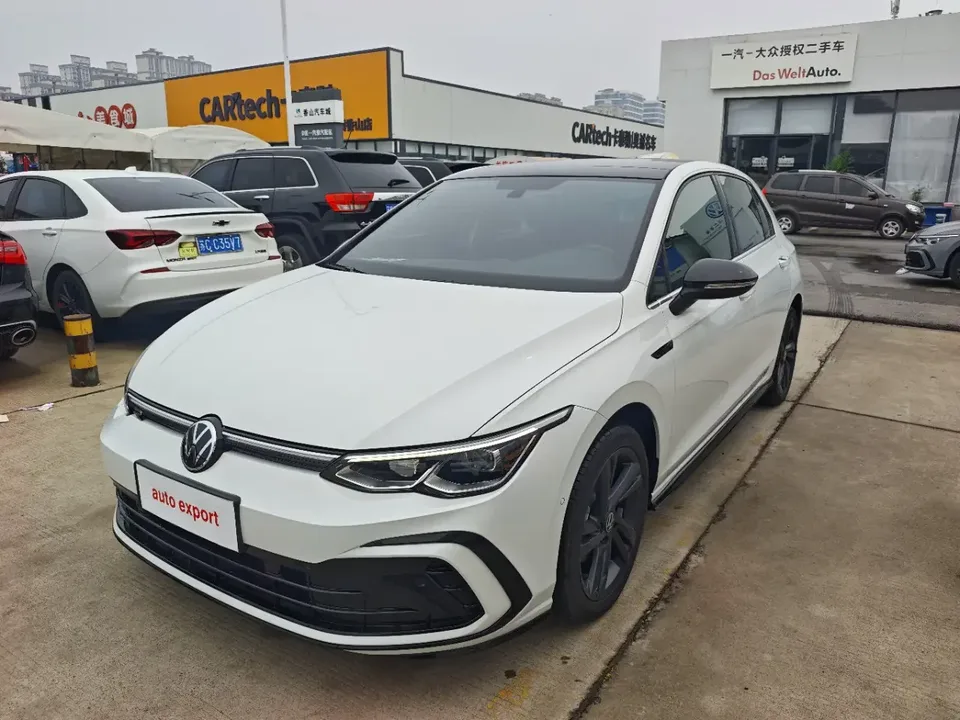 Volkswagen Golf golf 2023 280TSI DSG R-Line Lite 2023 — photo 1, buy with delivery to Moscow
