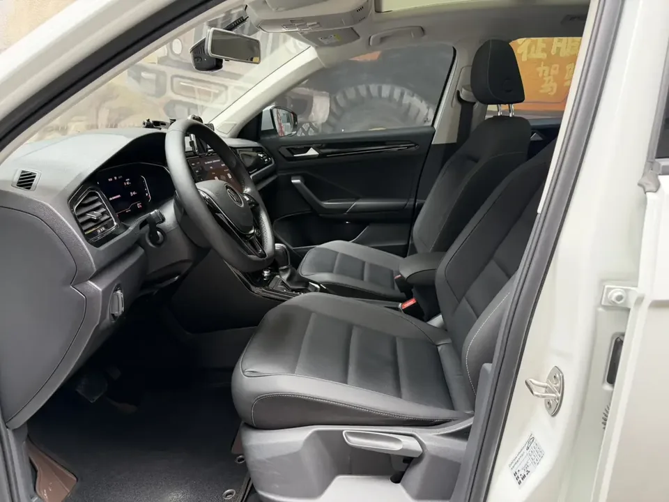 Volkswagen T-Roc TANG 2021 280TSI DSG 2WD Luxury Smart Edition 2022 — thumbnail 5