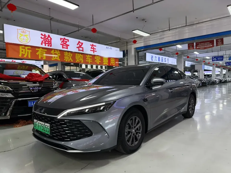 BYD Qin L DM Qin L DM 2025 Intelligent Driving Edition DM-i 80KM Leading Edition 2025 — photo 1, buy with delivery to Moscow