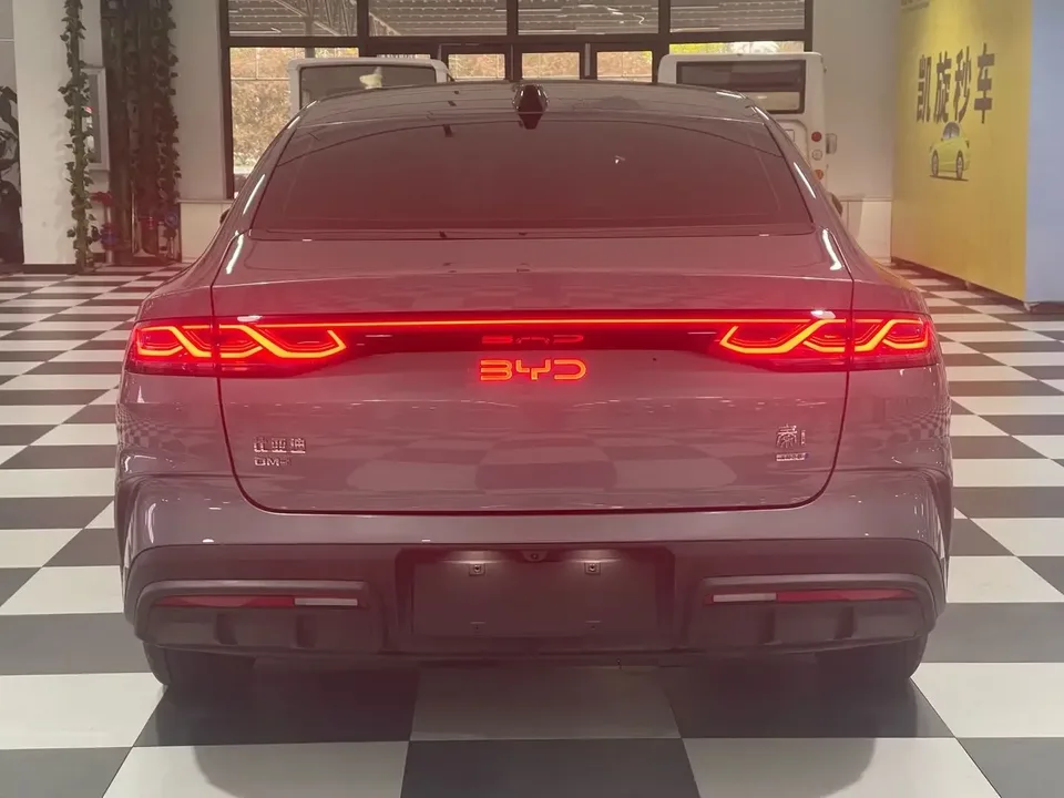 BYD Qin L DM Qin L DM 2025 Intelligent Driving Edition DM-i 80KM Leading Edition 2025 — thumbnail 2