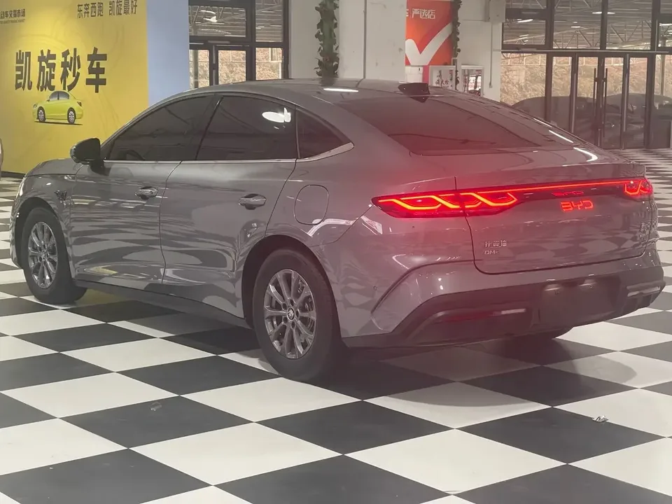 BYD Qin L DM Qin L DM 2025 Intelligent Driving Edition DM-i 80KM Leading Edition 2025 — thumbnail 4