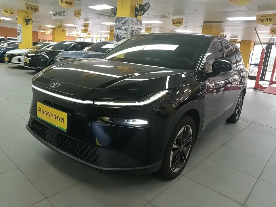 Toyota Bozhi 3X Bozhi 3X 2025 520 Pro 2025 — photo 1, buy with delivery to Moscow