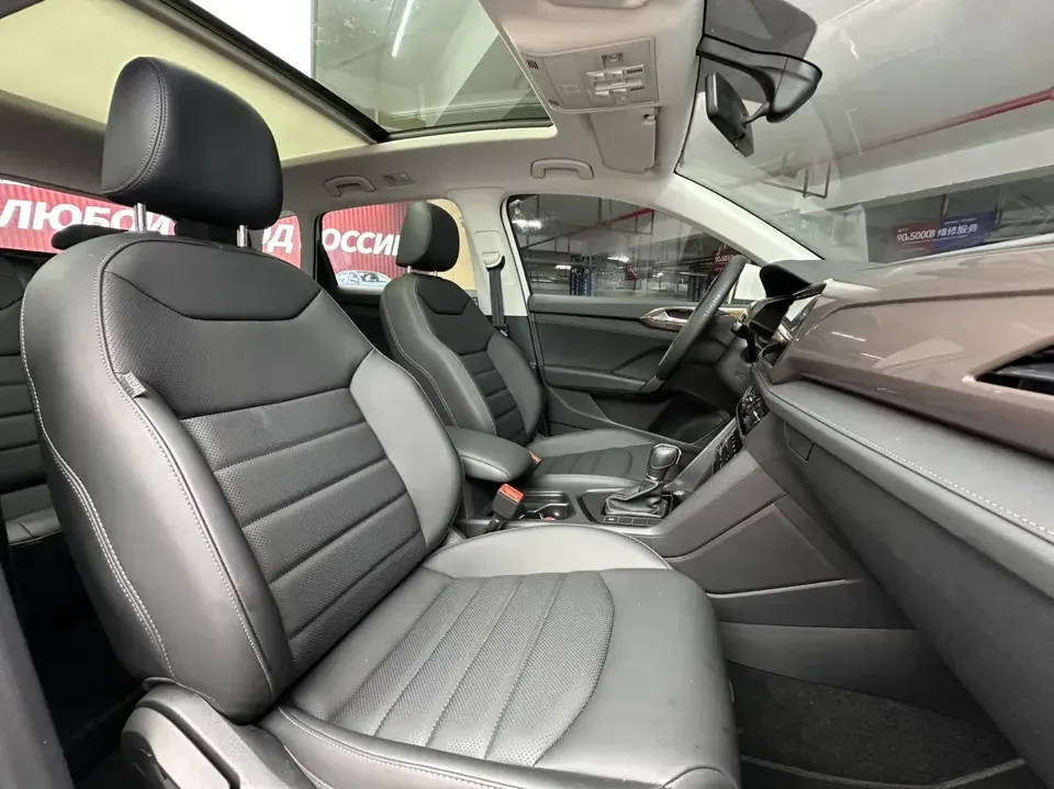 Volkswagen Tharu tuyue 2022 280TSI 2WD Deluxe Edition 2022 — thumbnail 5