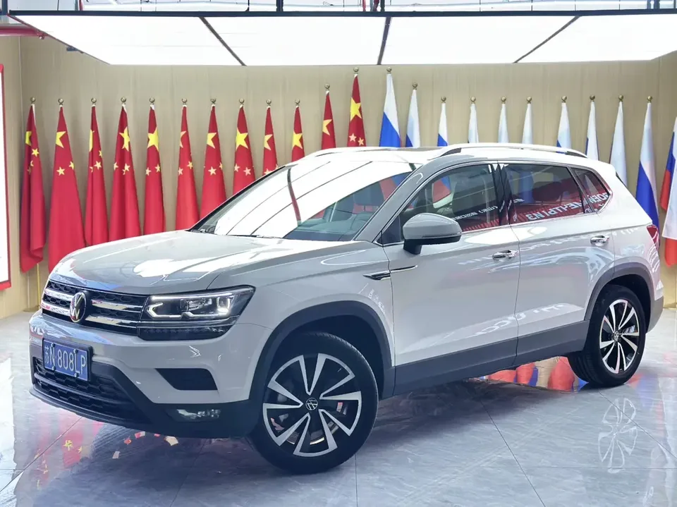 Volkswagen Tharu tuyue 2022 280TSI 2WD Deluxe Edition 2022 — photo 1, buy with delivery to Moscow