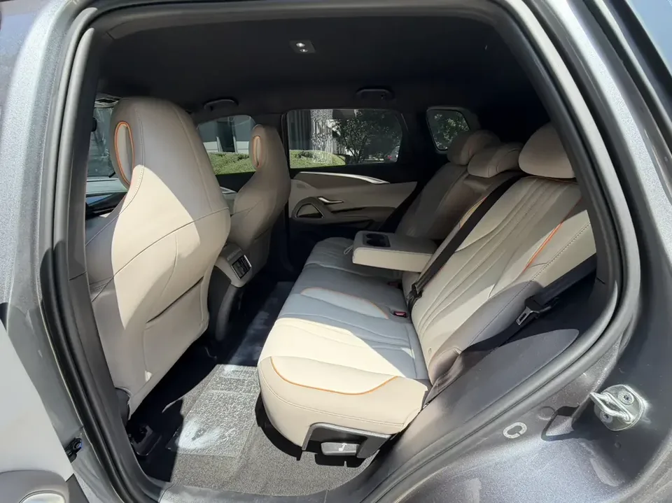 BYD Song Pro DM Song Pro DM 2024 DM-i Honor Edition 71km Pilot Edition 2024 — thumbnail 4