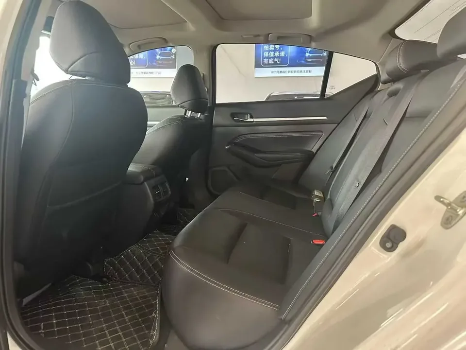 Nissan Altima Sound of nature 2022 2.0L XL-TLS Enjoy Edition 2024 — thumbnail 3