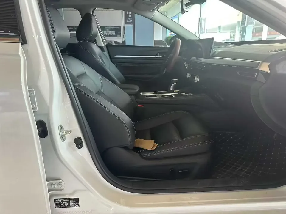 Nissan Altima Sound of nature 2022 2.0L XL-TLS Enjoy Edition 2024 — thumbnail 5