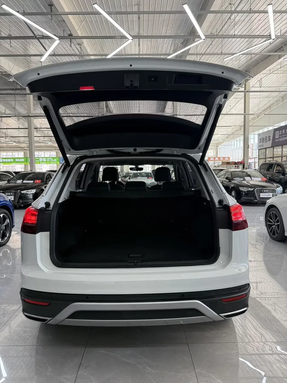 Volkswagen Tayron Tanyue 2022 280TSI 2WD Luxury Smart Edition 2022 — thumbnail 5
