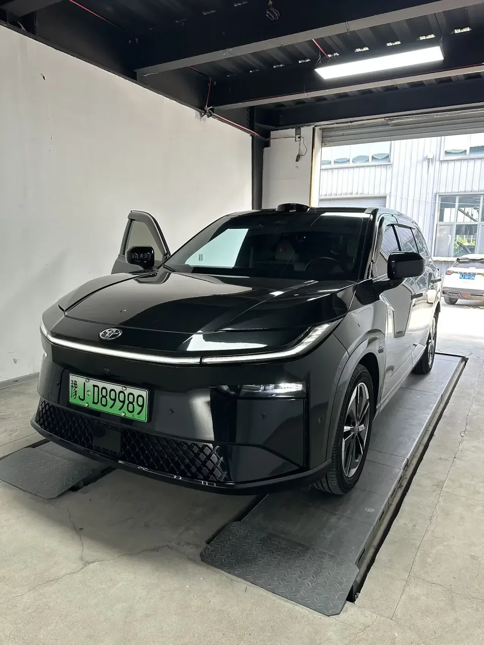 Toyota Bozhi 3X Bozhi 3X 2025 520 Pro LiDAR Edition 2025 — photo 1, buy with delivery to Moscow