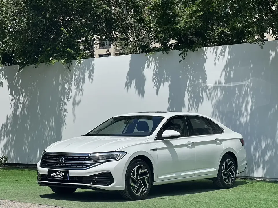 Volkswagen Sagitar Sagitar 2023 280TSI DSG Beyond Edition Plus 2022 — photo 1, buy with delivery to Moscow