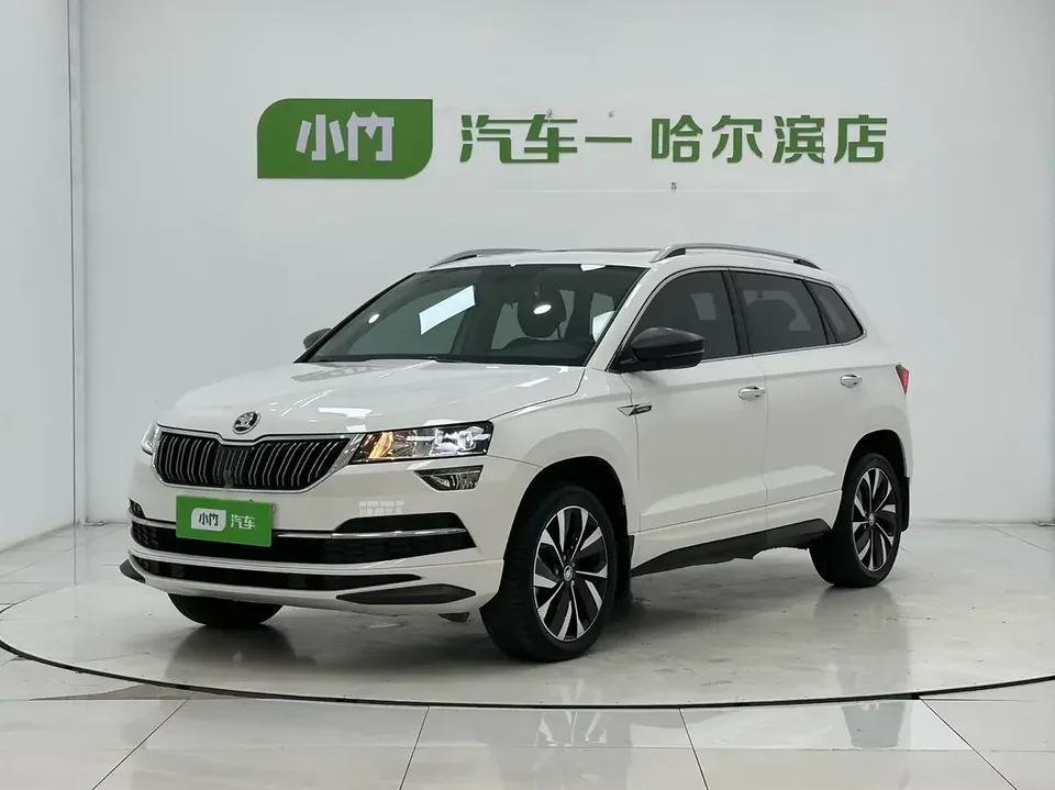 Skoda Karoq Korok 2022 TSI280 Premium Edition 2022 — photo 1, buy with delivery to Moscow