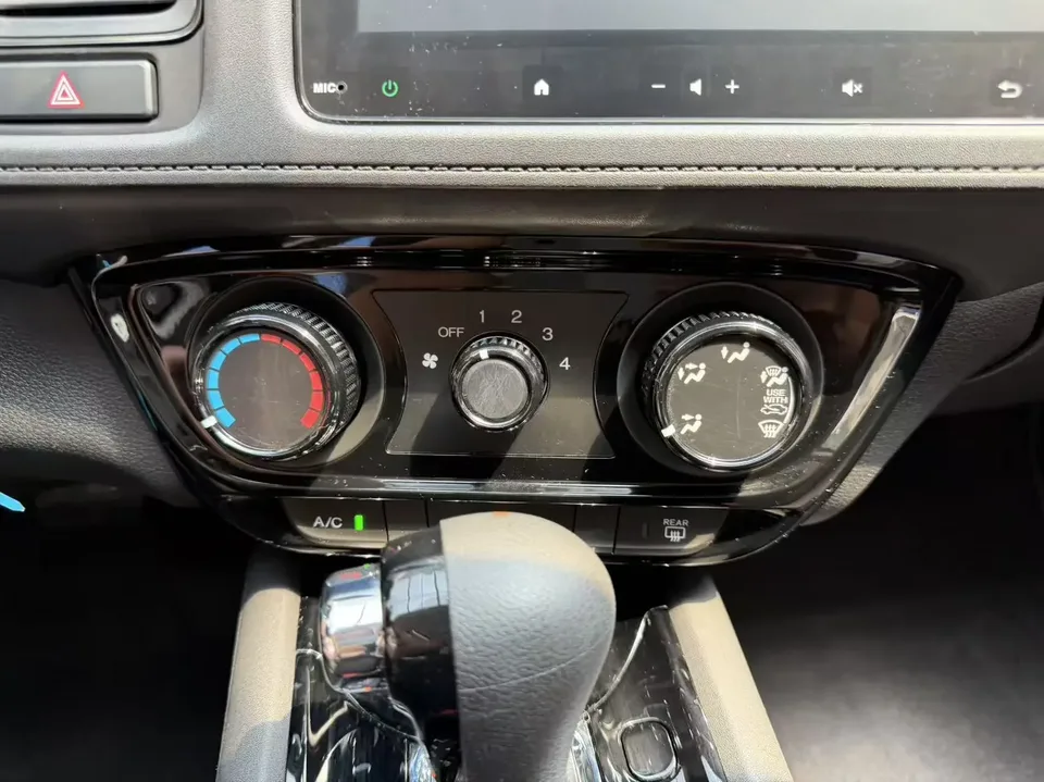 Honda VEZEL Binzhi 2022 1.5L CVT Elite Smart Edition 2022 — thumbnail 3