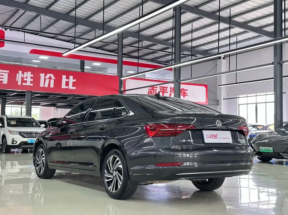 Volkswagen Sagitar Sagitar 2022 280TSI DSG Flying Edition 2022 — миниатюра 4