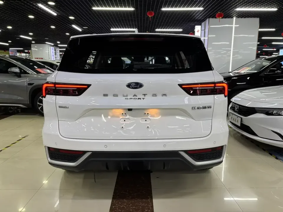 Ford Equator Sport Leading 2022 EcoBoost 170 Platinum 2022 — thumbnail 2