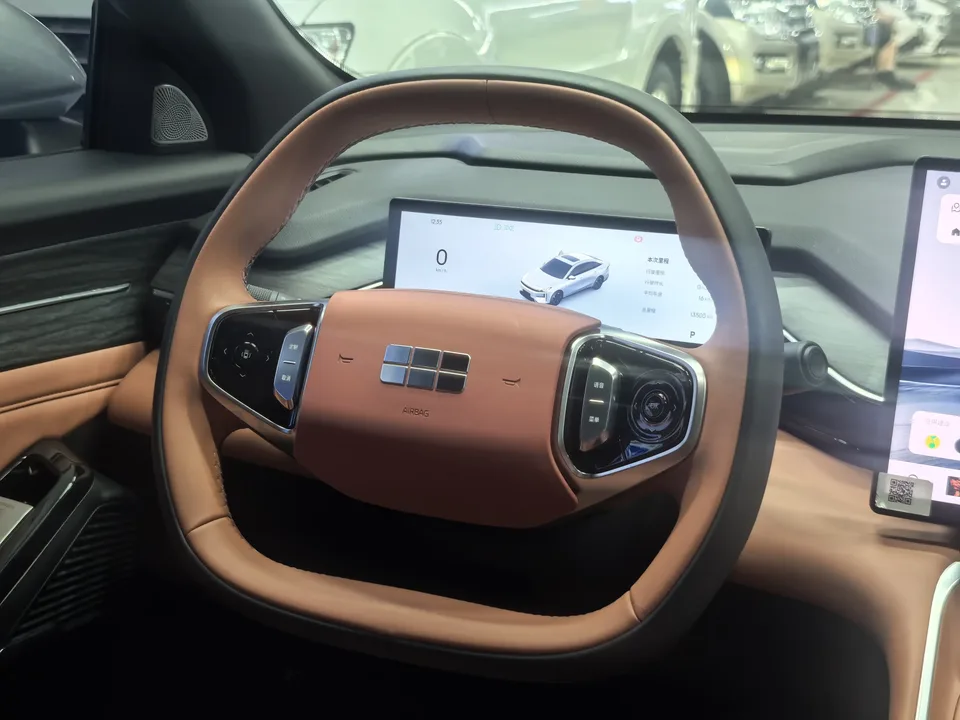 Geely Galaxy L6 Galaxy L6 2025 1.5 EM-i DHT 140KM Exploration+ Edition 2025 — thumbnail 4