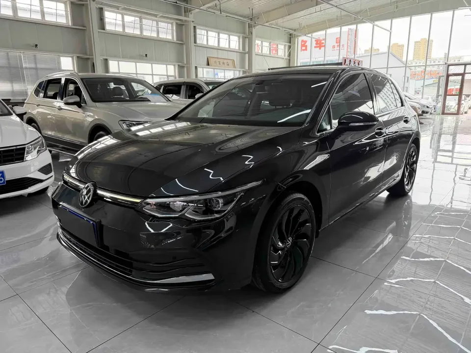 Volkswagen Golf golf 2021 280TSI DSG Pro 2022 — photo 1, buy with delivery to Moscow