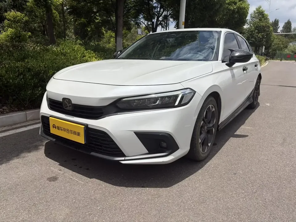 Honda CIVIC Civic 2022 240TURBO CVT Dynamic Edition 2022 — photo 1, buy with delivery to Moscow