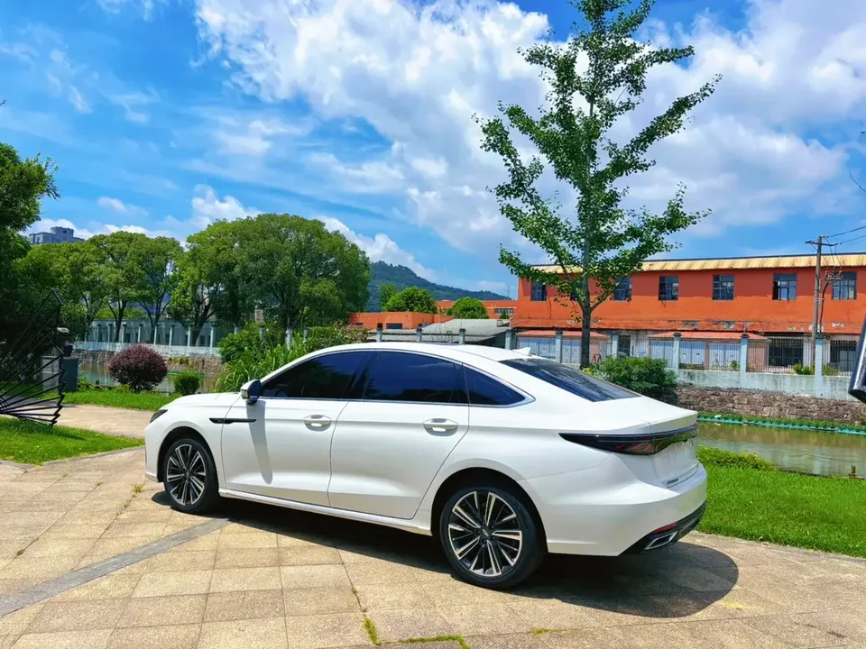 Chery Arrizo 8 PRO Arrizo 8 PRO 2025 1.6T DCT Comfort Model 2025 — thumbnail 4