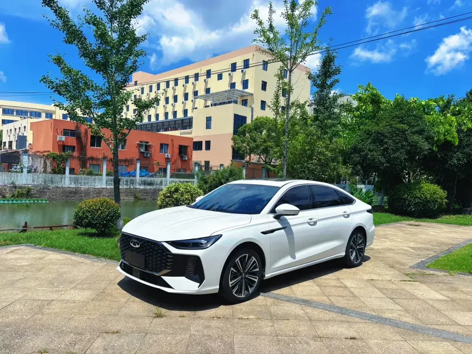 Chery Arrizo 8 PRO Arrizo 8 PRO 2025 1.6T DCT Comfort Model 2025 — photo 1, buy with delivery to Moscow