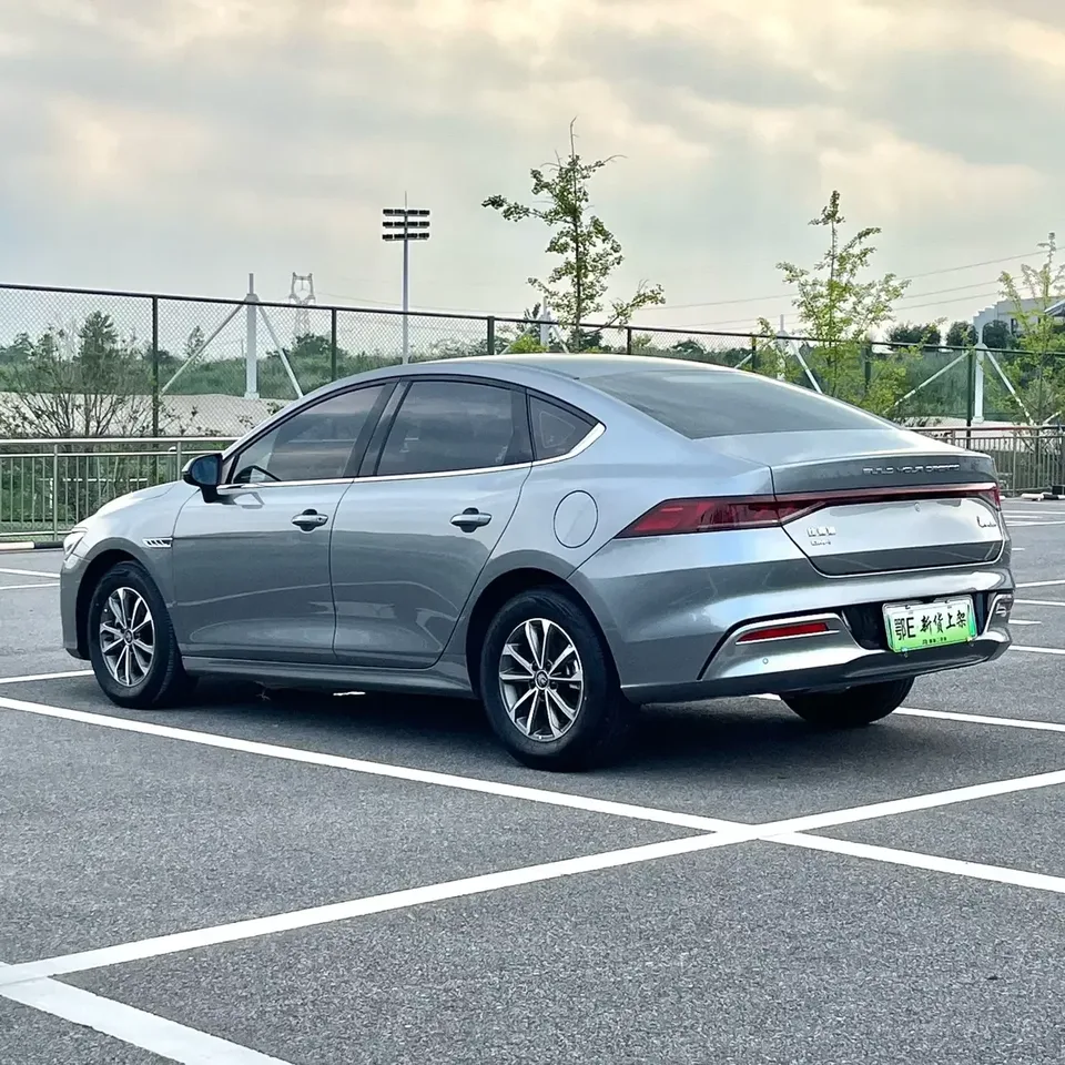 BYD Qin PLUS DM Qin PLUS DM 2024 Honor Edition DM-i 55KM Leading Edition 2025 — thumbnail 4