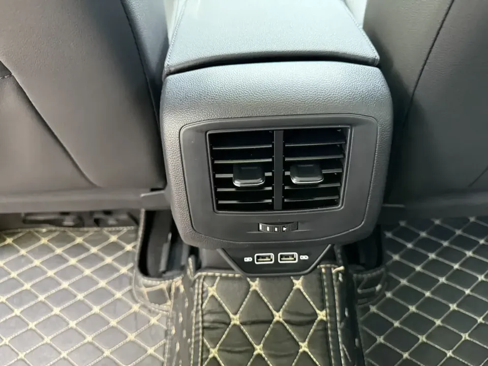 Volkswagen T-Roc TANG 2021 Modified 280TSI DSG 2WD R-Line Pro Smart Edition 2022 — thumbnail 3