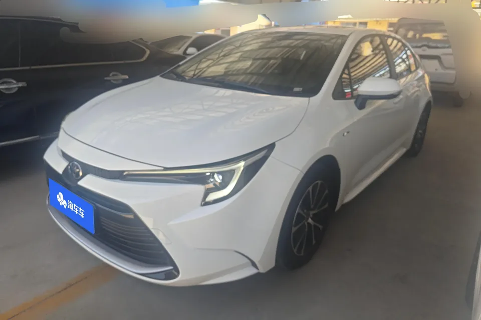 Toyota Levin Lei Ling 2024 Hybrid 1.8L Deluxe Edition 2024 — photo 1, buy with delivery to Moscow