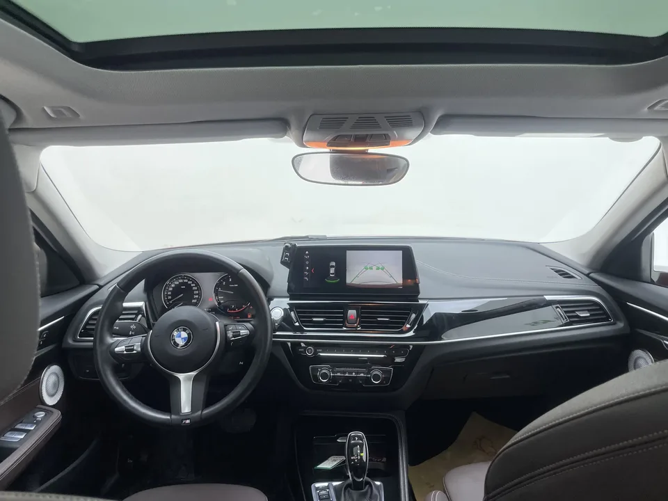 BMW 1 Series BMW 1 Series 2023 120i M Sport Night Edition 2023 — thumbnail 4