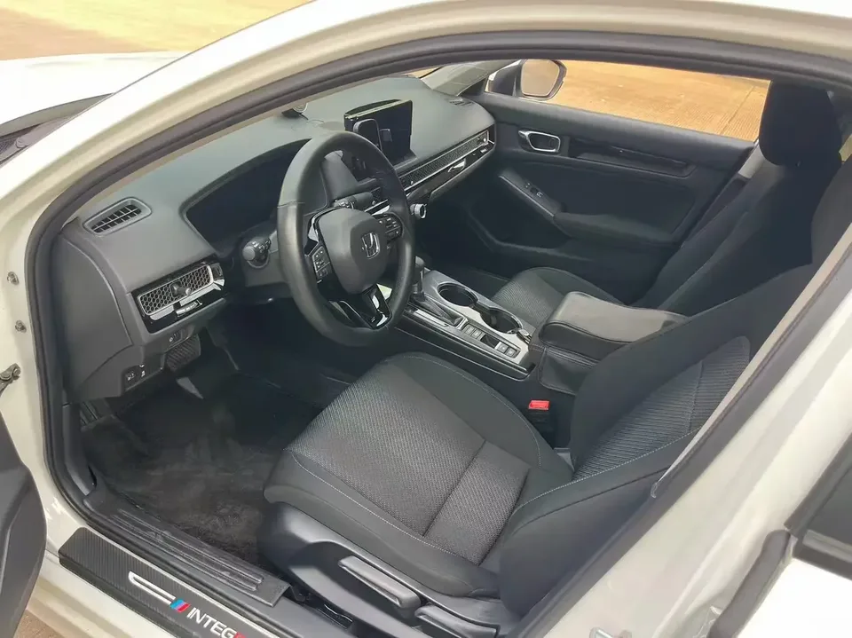 Honda Integra Style 2023 240TURBO CVT Tech Edition 2024 — миниатюра 3