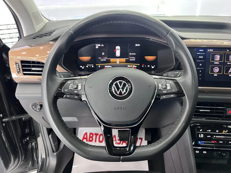 Volkswagen Tharu tuyue 2022 280TSI 2WD Deluxe Edition 2022 — thumbnail 5