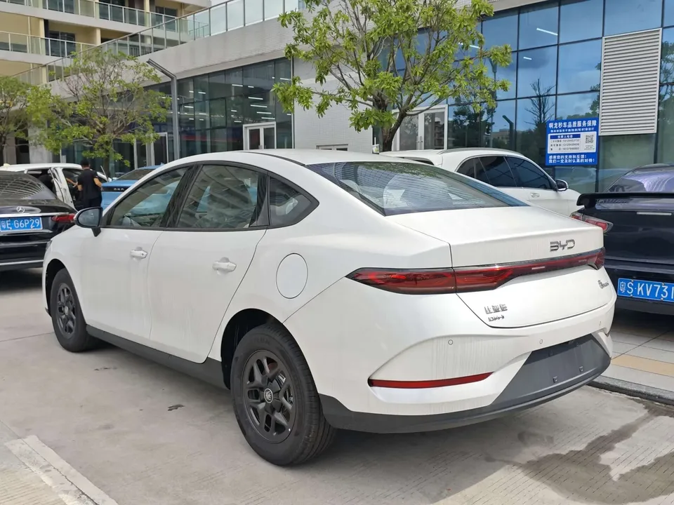 BYD Qin PLUS DM Qin PLUS DM 2026 DM-i 128KM Progressive 2026 — thumbnail 4