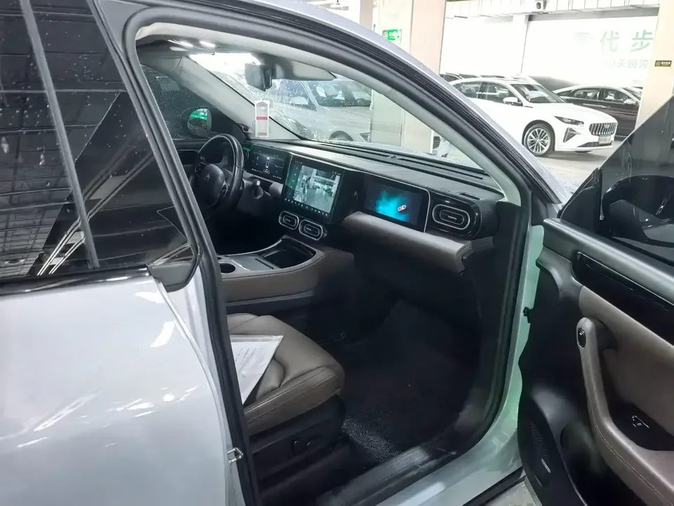 Leapmotor Zero running C11 Zero running C11 2023 Extended Range 180 Comfort Edition 2023 — thumbnail 3